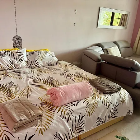 Myplace בית הארחה